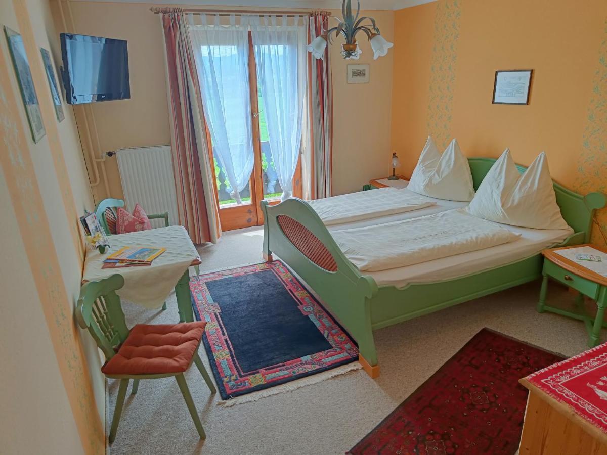Haus Sundl - Privatzimmer เอมแมร์สดอร์ฟ อัน แดร โดเนา ภายนอก รูปภาพ