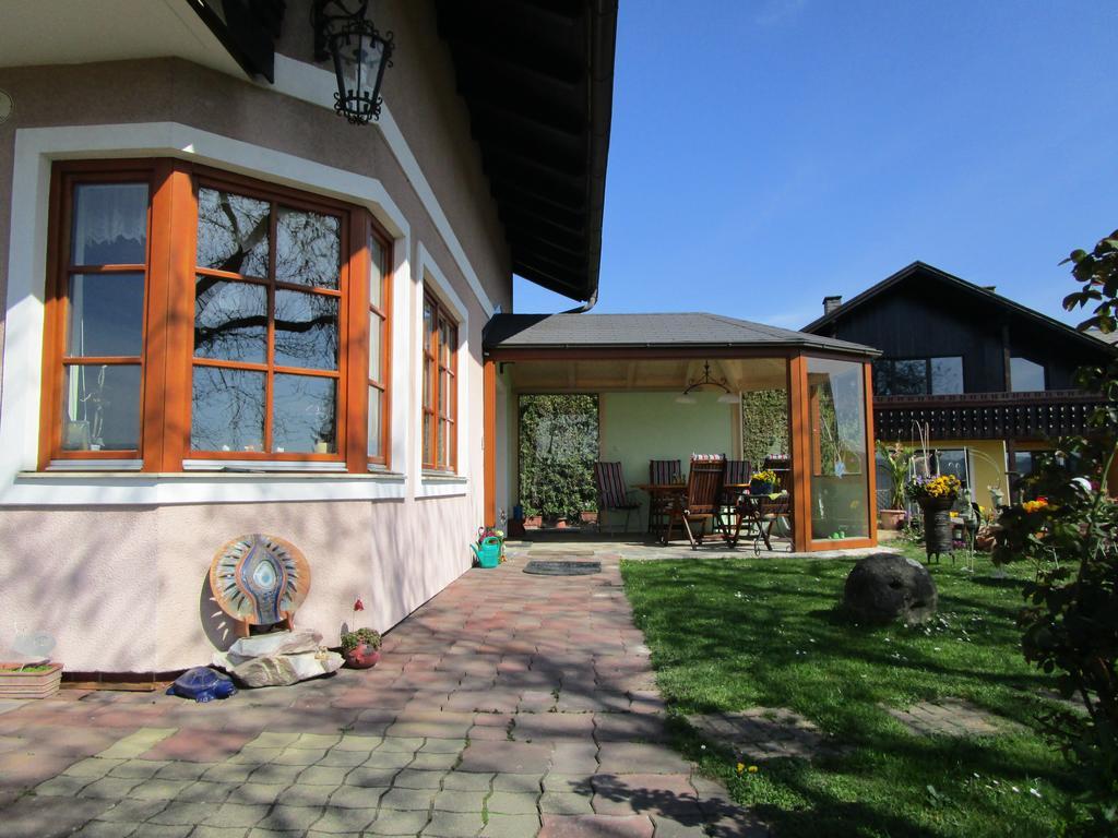 Haus Sundl - Privatzimmer เอมแมร์สดอร์ฟ อัน แดร โดเนา ภายนอก รูปภาพ