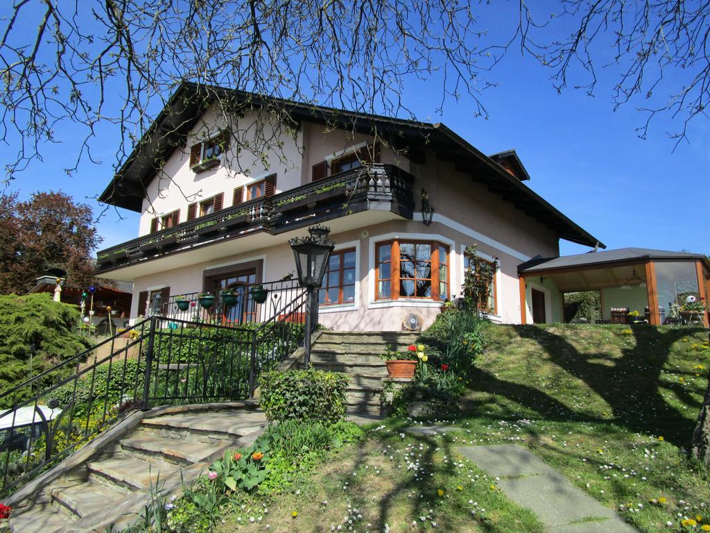 Haus Sundl - Privatzimmer เอมแมร์สดอร์ฟ อัน แดร โดเนา ภายนอก รูปภาพ